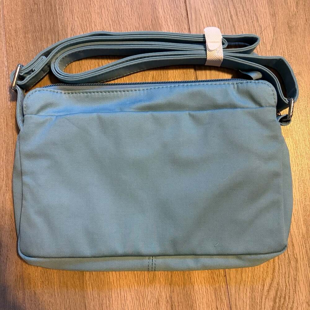 Vera Bradley RFID Little Hipster Crossbody Bag Reef Water Blue